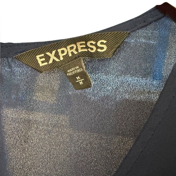 Express Blue Short‎ Sleeve Blouse Sz M EUC - Picture 3 of 7